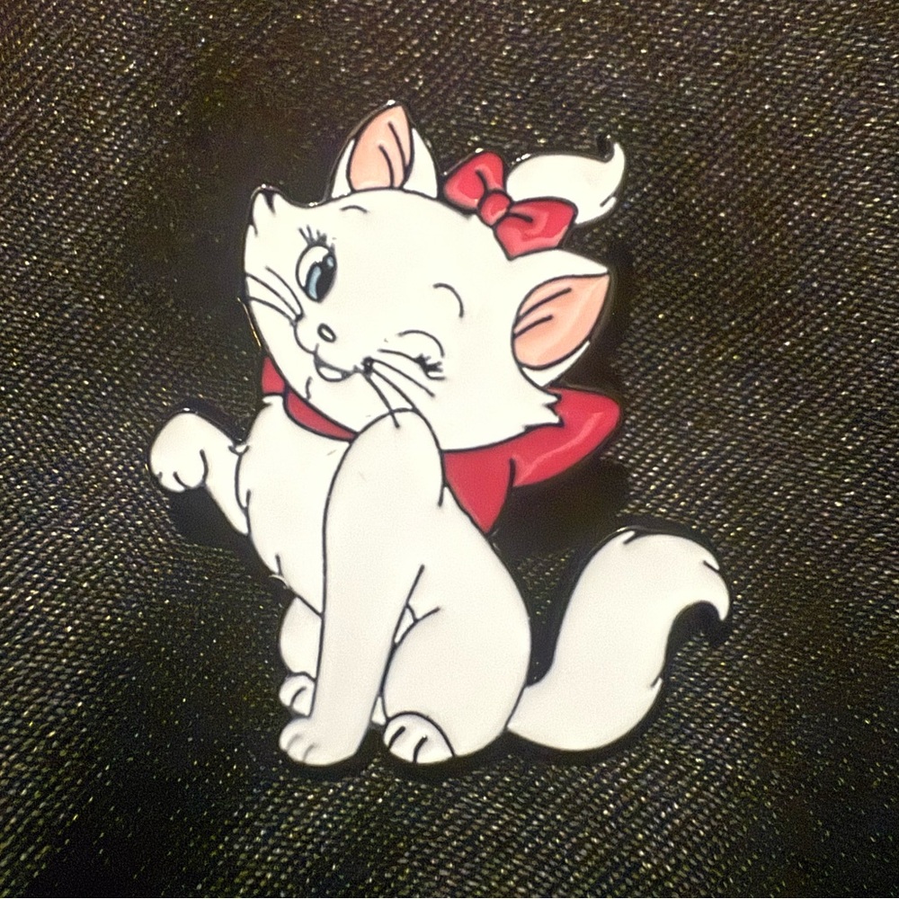 🌟Bundle Sale Marie Pin